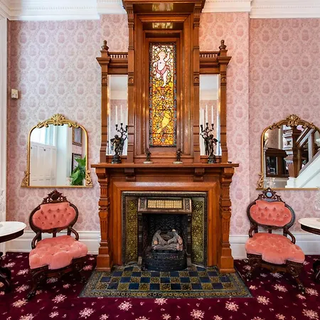 Central Park Bed & Breakfast-3